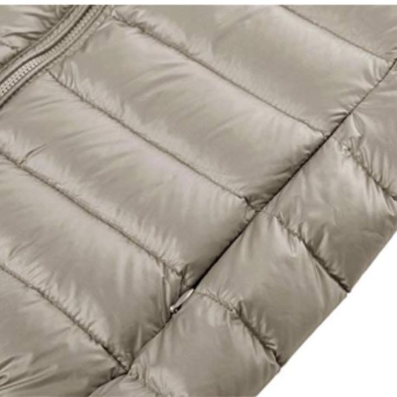 Wantdo Women's Hooded Packable Ultra Light Jacket - Picture 5 of 6
